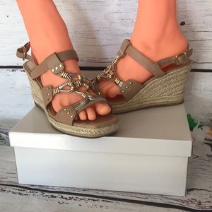 Antonio Melani Wedges Size 7,5